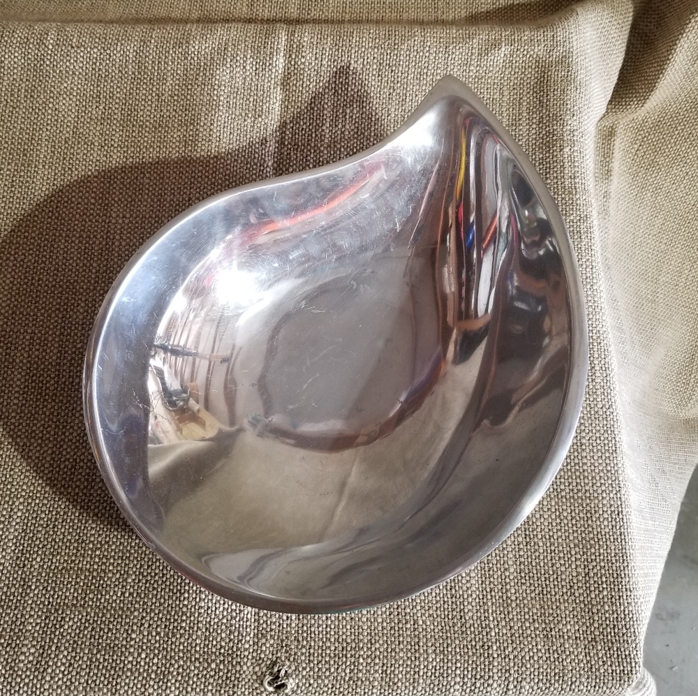 Nambe` Teardrop bowl